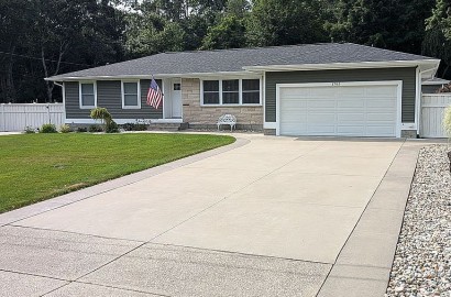 1765 Ritter Dr Norton Shores MI For Sale By Owner With Buyer Agent Co-Op